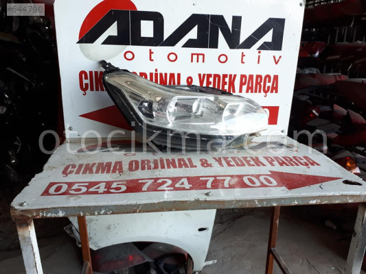 2012 citroen C5 sağ ön far  ORJİNAL MALZEME
