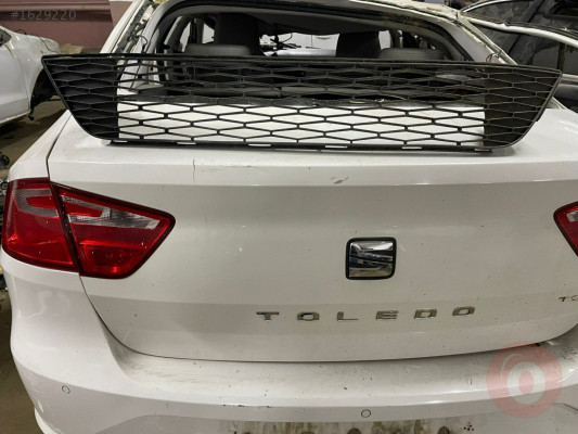 TOLEDO 2015 ÖN TAMPON ORTA IZGARA ORJİNAL ÇIKMA PARÇA - Seat  Orijinal Çıkma Yedek Parça Ankara