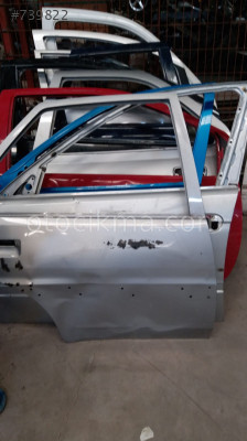 Peugeot 306 sağ arka kapı