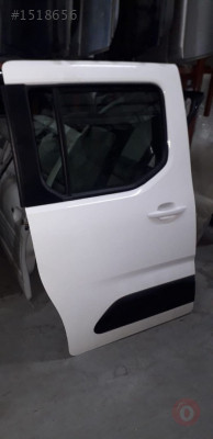 CİTROEN  BERLİNGO  ÇIKMA    KAPI  LİDER PEUGEOT