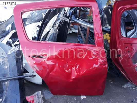 Dacia sandero sag arka kapı
