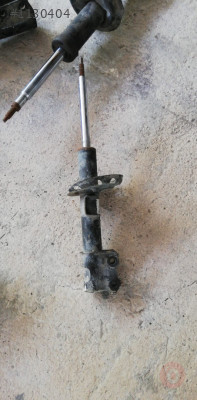 opel corsa c çıkma sağ amortisör.