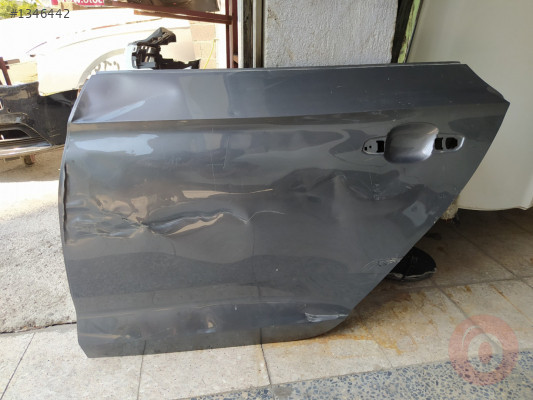 AUDİ A5 SOL ARKA KAPI