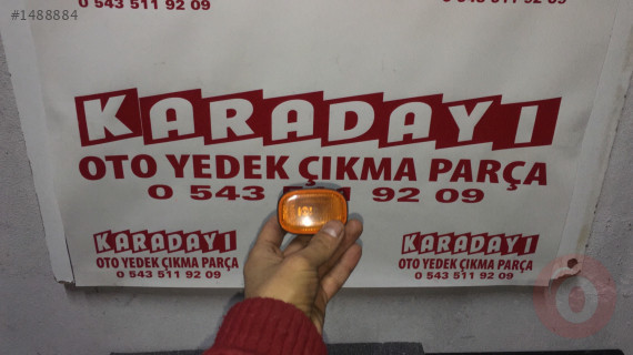 Toyota coralla çamurluk sinyali