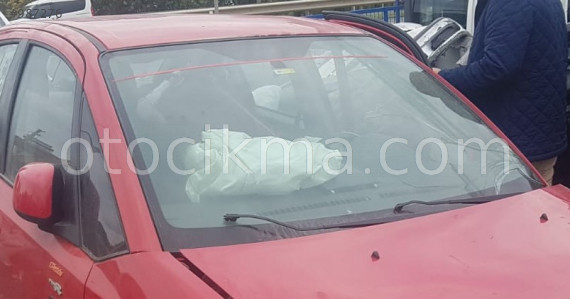 2008 model suzuki sx4 çıkma ön cam
