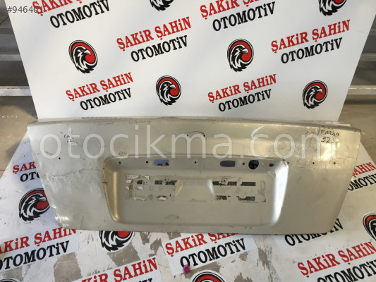 mazda 323 bagaj kapısı çıkma