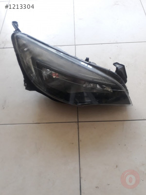 opel astra j çıkma sağ far.