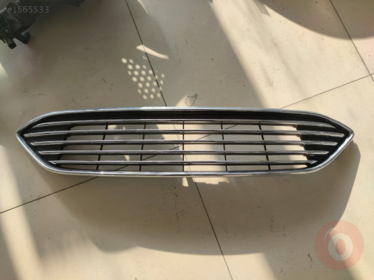 Ford Focus 3 Ön Panjur 2018 2020