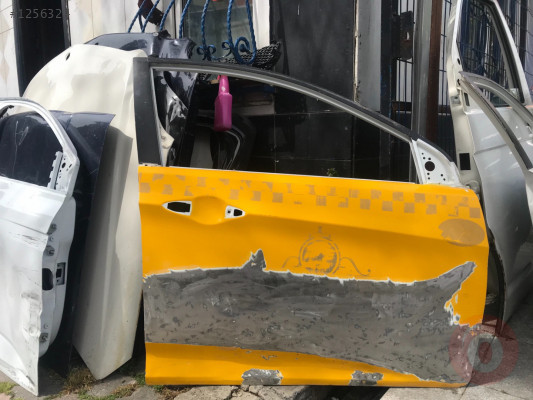 Hyundai accent blue çıkma sağ ön kapı
