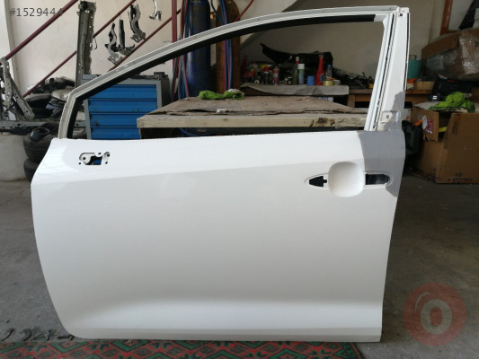 Çıkma 2021 Toyota Corolla sol ön kapı