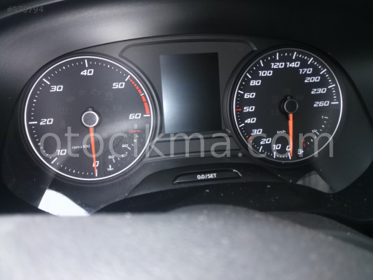 SEAT LEON SW km SAATİ