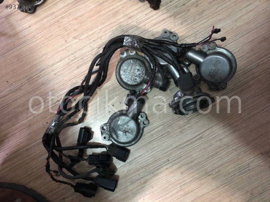 VOLVO EKSANTRİK DEVİR SENSÖRÜ 9202134 9186812 S60 S80 C70 S7