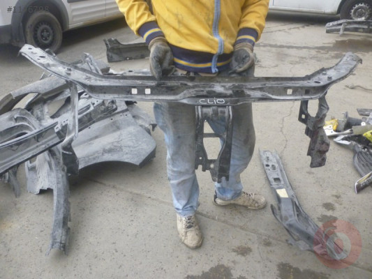 CLİO ÖN PANEL RENAULT ORJİNAL ÇIKMA PARÇA