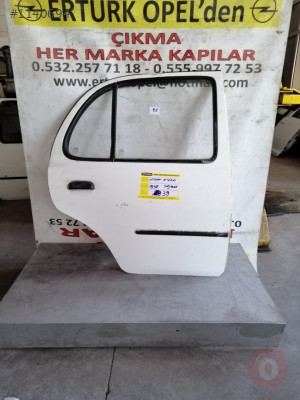 Nissan micra sağ arka kapı