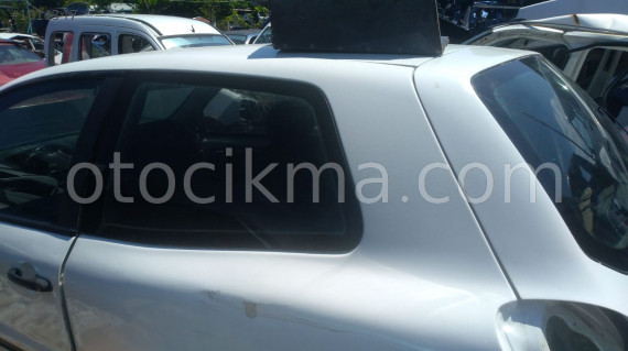 fiat bravo çıkma sol arka çamurluk camı