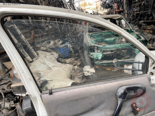 OPEL COMBO SOL ÖN KAPI DÖŞEMESİ ÇIKMA