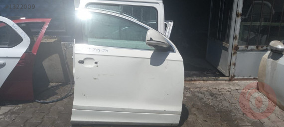 2012 AUDİ Q7 HATASIZ ORJİNAL ÇIKMA SAĞ ÖN KAPI