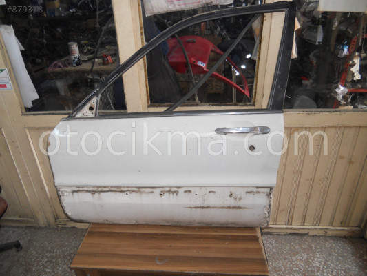 MİTSUBİSHİ GALANT SOL ÖN KAPI ORJİNAL ÇIKMA 1990 MODEL