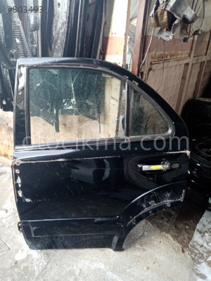 KİA SORENTO SOL ARKA KAPI  DOLU AZ HASARLI SİYAH