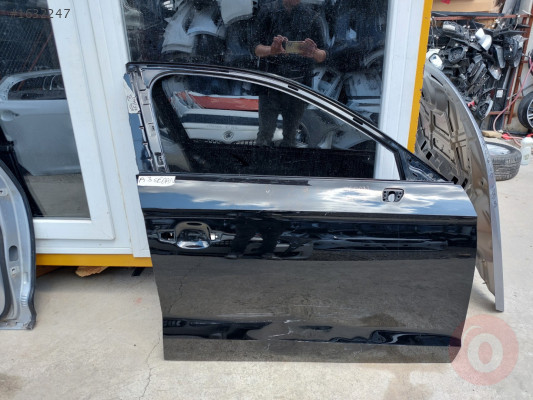 Audi a3 sedan sag ön kapı (az kusurlu)