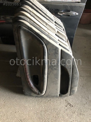 VOLVO S40 SAĞ ARKA KAPI DÖŞEMESİ 1996-2004