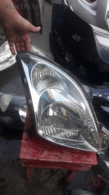 suzuki swift çıkma sağ far orjinal