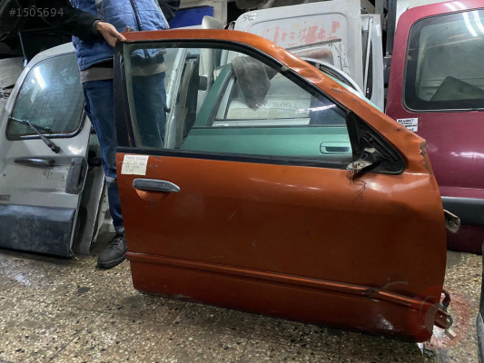 NİSSAN PRİMERA SAĞ ÖN KAPI KİLİDİ 1997-2000 MODEL