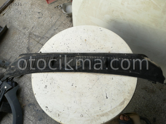 Fiat Tempra ön cam ızgarası