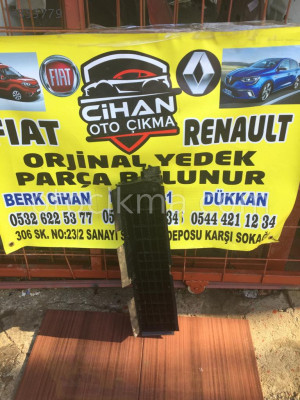 CLİO 4 ÇIKMA ORJİNAL RADYATÖR HAVALANDIRMASI