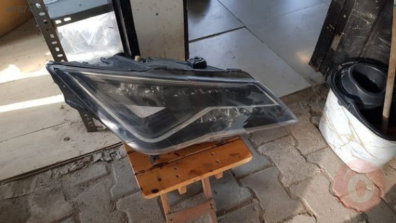 Seat leon 2017 model sağ far çıkma