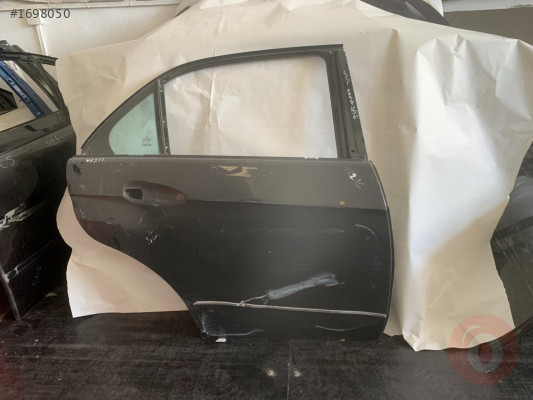 MERCEDES W212 SAĞ ARKA KAPI