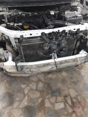 Nissan xtrail t31 ön panel