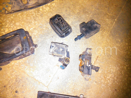 Peugeot 306 bagaj kilidi