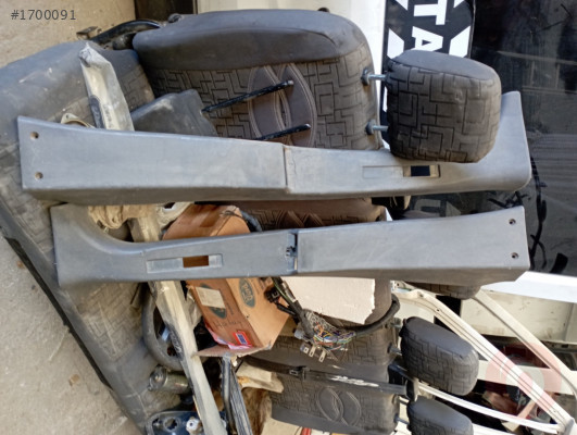FORD CONNECT İÇ DİREK KAPAKLARI..3T16 K24583 ADW