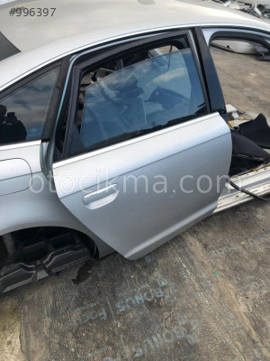 Audi A6 Sağ Arka Kapı Camı hatasız orjinal çıkma
