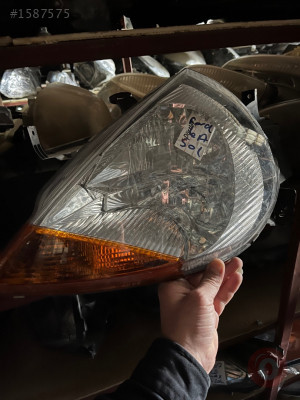 Ford ka far çıkma yedek parça