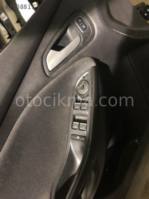 Ford focus titanium 3 dörtlü cam düğmesi