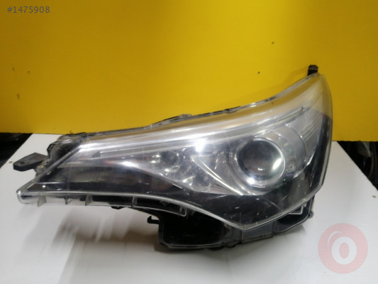 TOYOTA AVENSİS SOL ÖN FAR