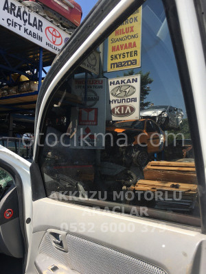 2011 TOYOTA HILUX VİGO ÇIKMA KAPI CAMI