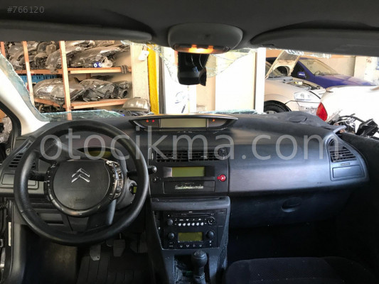 Citroen c4 torpido kapağı
