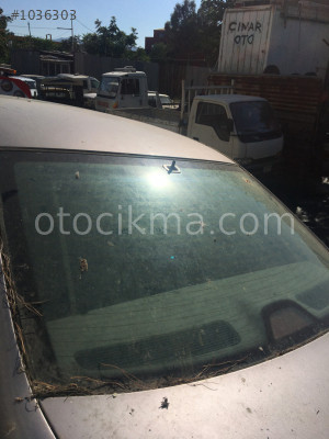 BMW 520İ ARKA CAM