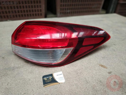 Kia Cerato sağ arka stop