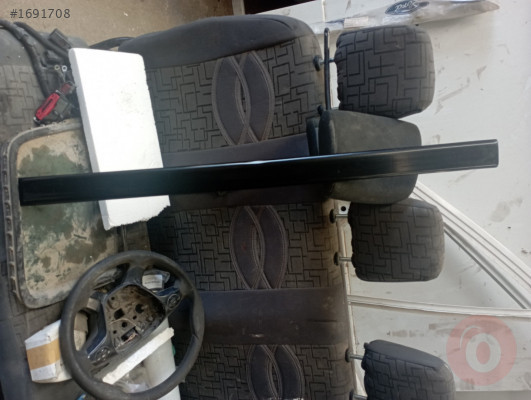 FORD ESCORT ÖN KAPI BANDI