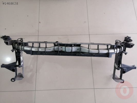 MERCEDES W246 ÖN PANEL