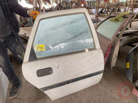 OPEL VECTRA A SAĞ ARKA KAPI CAMI 1990-1997 MODEL 3.ÜRÜN