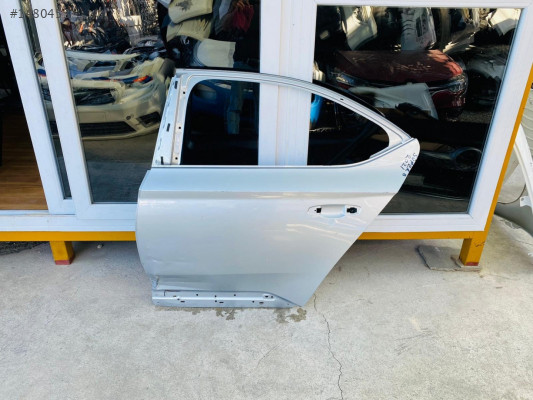 Skoda super b sol arka kapı 2017 2021 model az hatalı