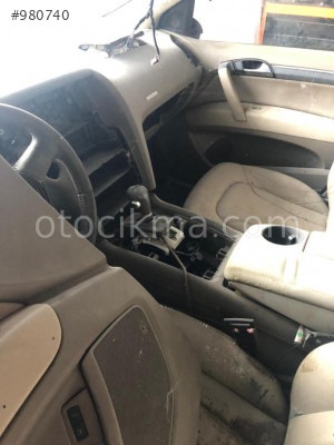 Audi Q7 Sağ Ön Kapı Döşemesi hatasız orjinal çıkma