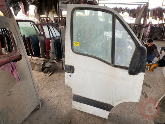 RENAULT MASTER SAĞ ÖN KAPI ÇITASI -BANDI 2003-2010 MODEL