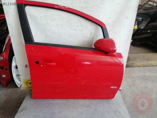 Opel corsa d sağ ön kapı