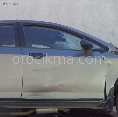 2006 HONDA CİTY SAĞ ÖN KAPI ORİJİNAL.